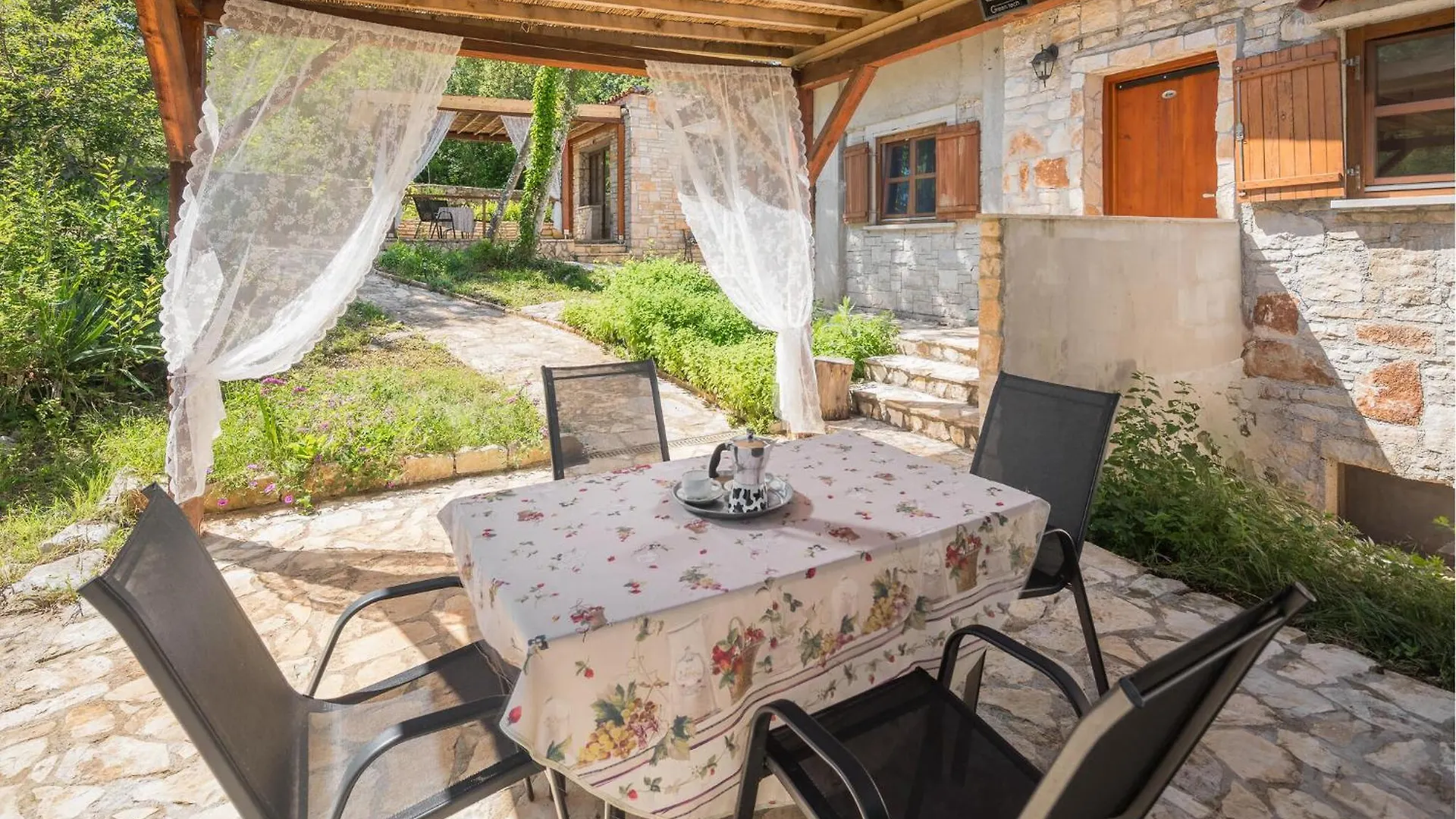 Feriehus 2 Bedroom Beautiful Home In Rovinj